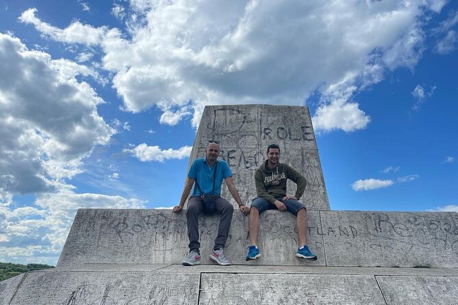 Banja Luka City Tour & A magical journey on Dayak boat - Kastel Fortress beside the Vrbas