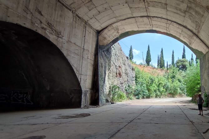 Break-up of Yugoslavia & The War in Mostar: Life Under Siege - Who Will Get the Most From This Experience