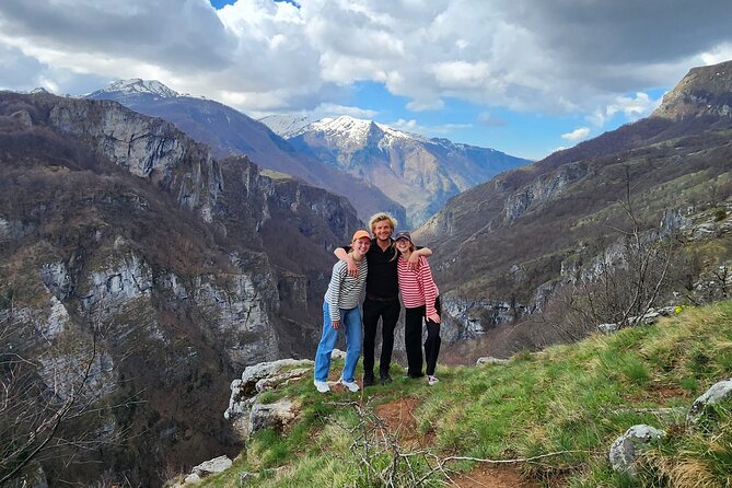 From Sarajevo: Full-Day Hike to Lukomir Village - The drive from Sarajevo and the first mountain views