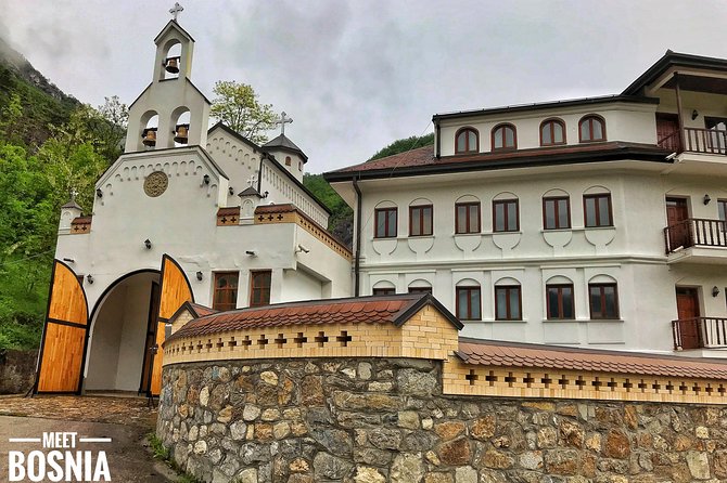 From Sarajevo: Višegrad, Andrićgrad, Drvengrad & Šargan tour - Crossing into Serbia and reaching Mokra Gora