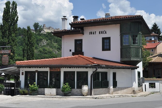 Sarajevo genuine walking tour: Steps through history - Gazi Husrev-beg Mosque in the Ottoman quarter