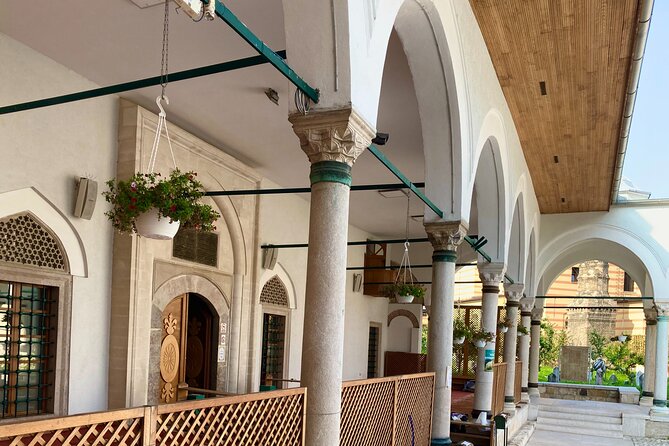 Sarajevo: Islamic Traditions and Daily Life Tour - Baščaršija, where faith and trade meet