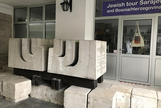 Sarajevo: Jewish Heritage Tour - What the guides add to the experience