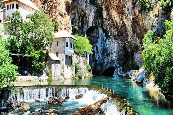 Sarajevo to/from Dubrovnik Transfer Tour via Mostar & Herzegovina - Mostar provides the essential Bosnia and Herzegovina experience