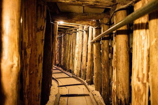 Sarajevo Under Siege: A City’s Struggle & Survival Tour - The Jewish Cemetery adds a less familiar wartime perspective